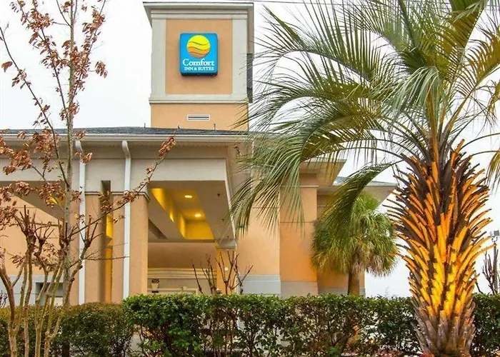 Hotel Comfort & Charleston Airport Convention Center