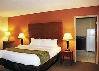 Comfort & Charleston Airport Convention Center
